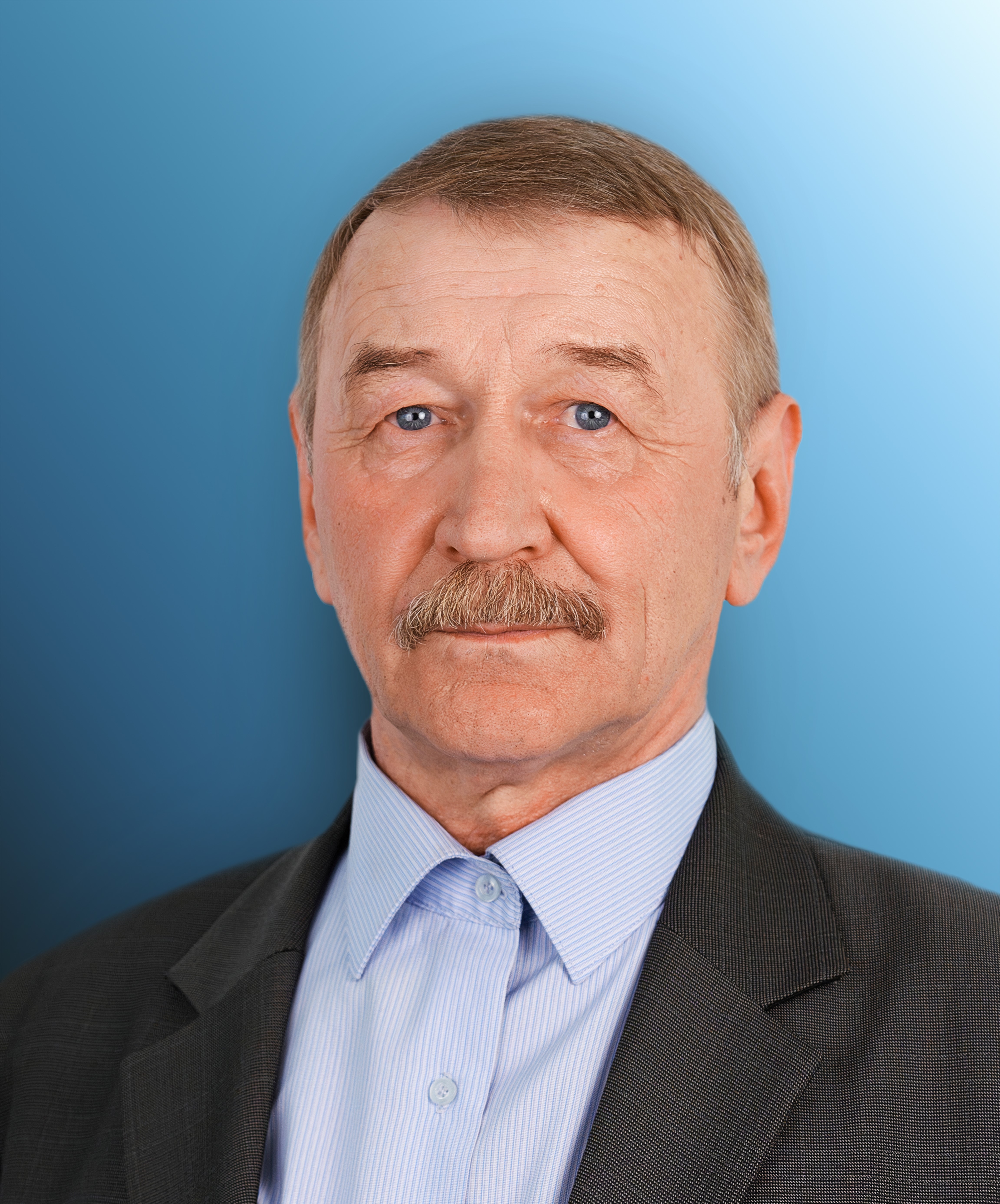 Лазарев Александр Иванович.