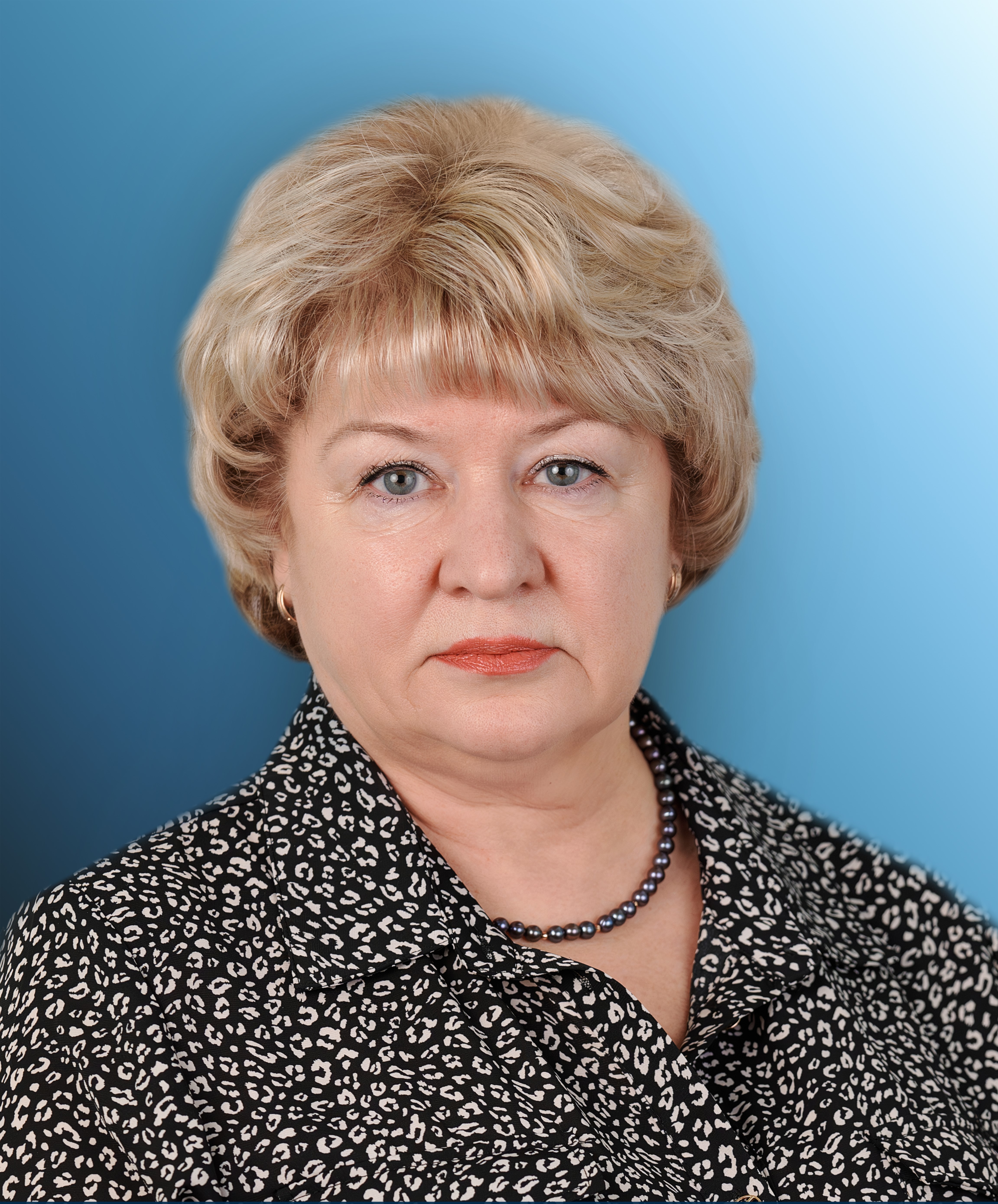 Устинова Галина Михайловна.
