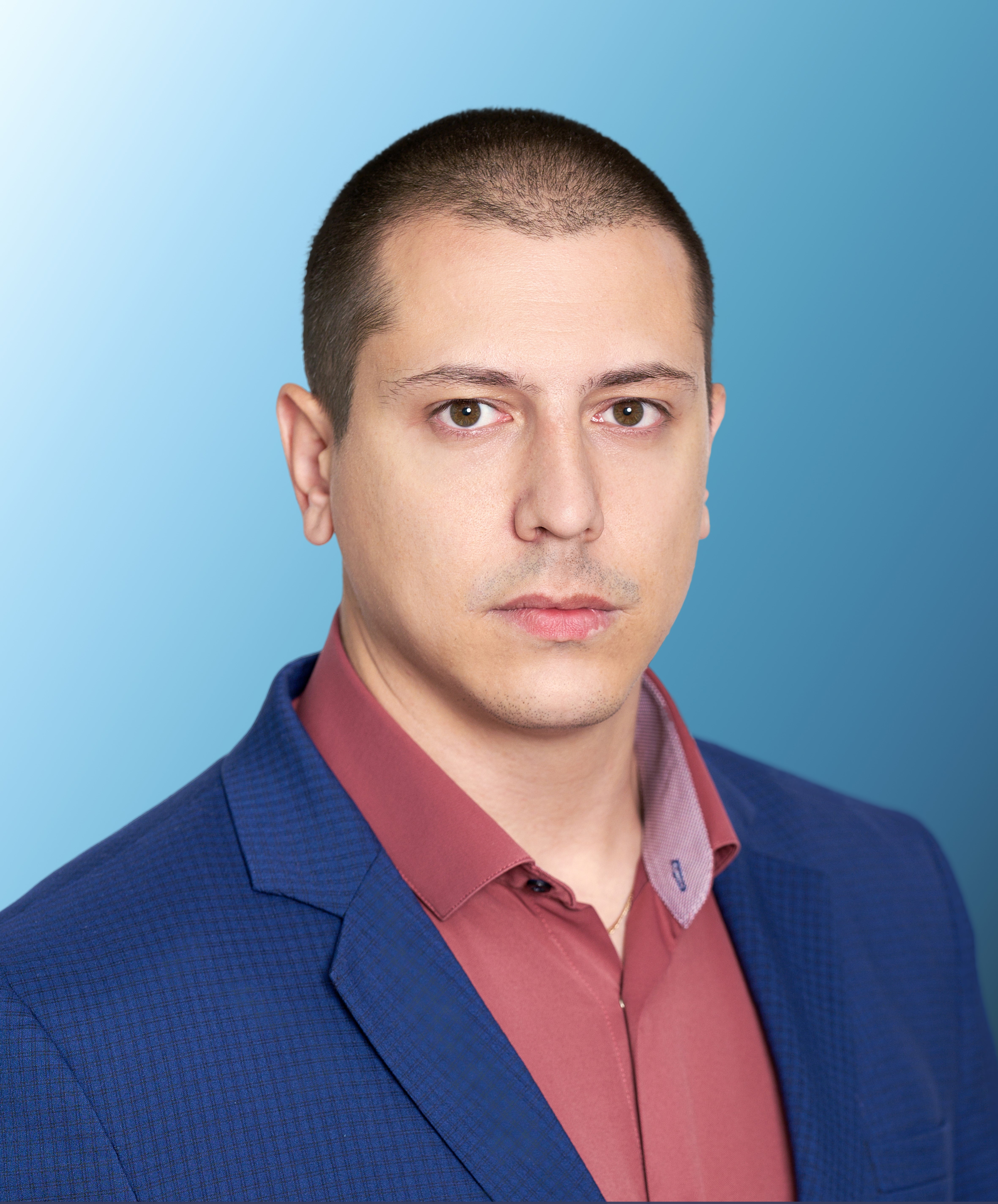 Саакян Александр Владимирович.